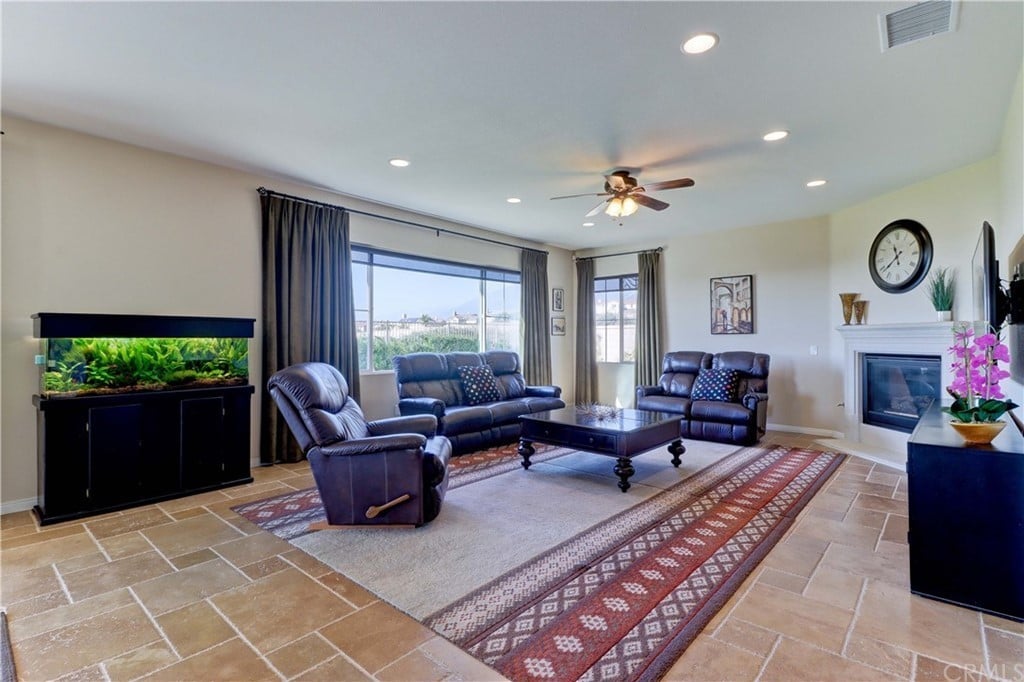 5099 Lynwood Ct