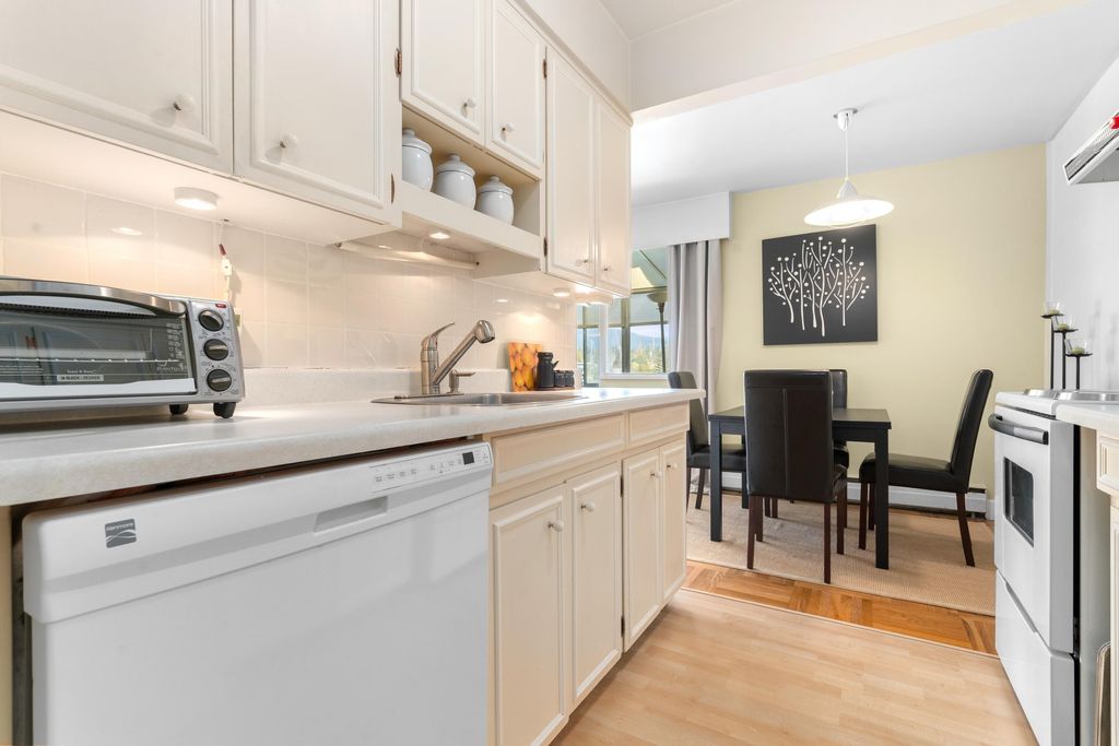1750 Esquimalt Ave, #504