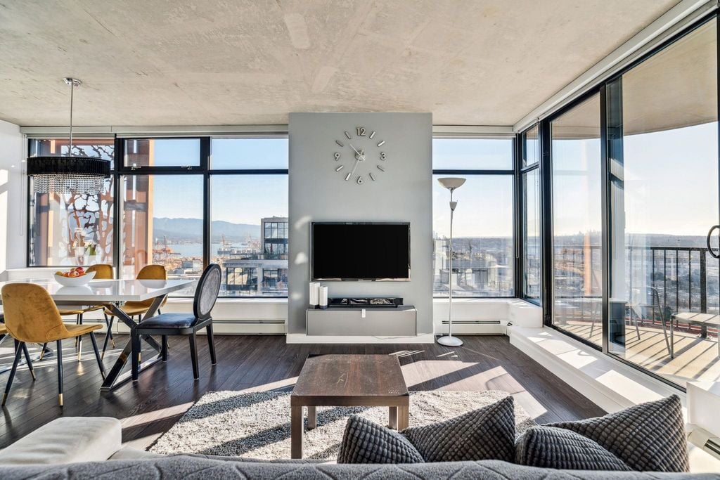 128 W Cordova St, #3506