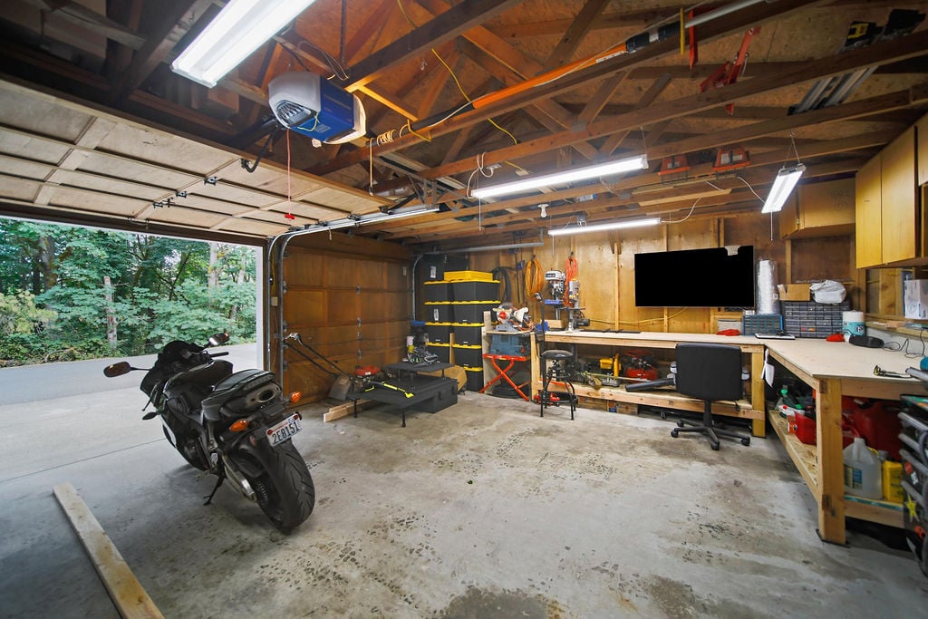 9205 Morning Side Drive NW