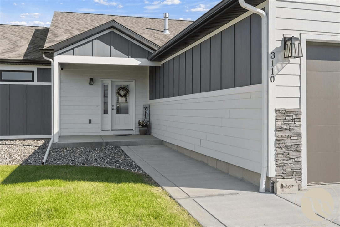 3110 Falcon Cir