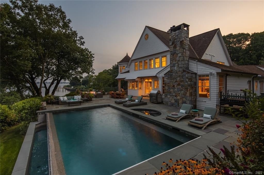 5 Stony Point Rd