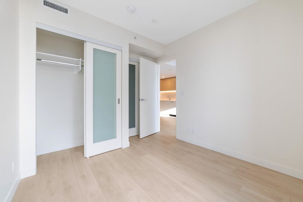 13318 104 Ave, #2407