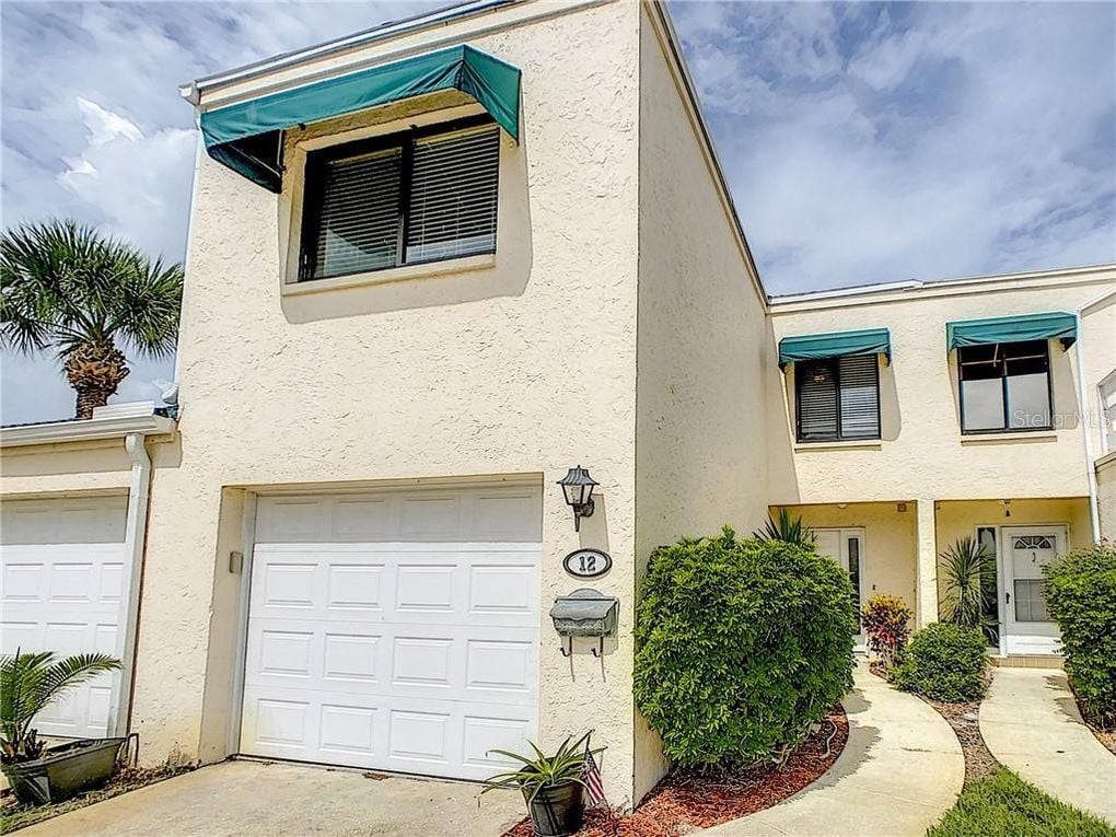 12 Emerald Ct