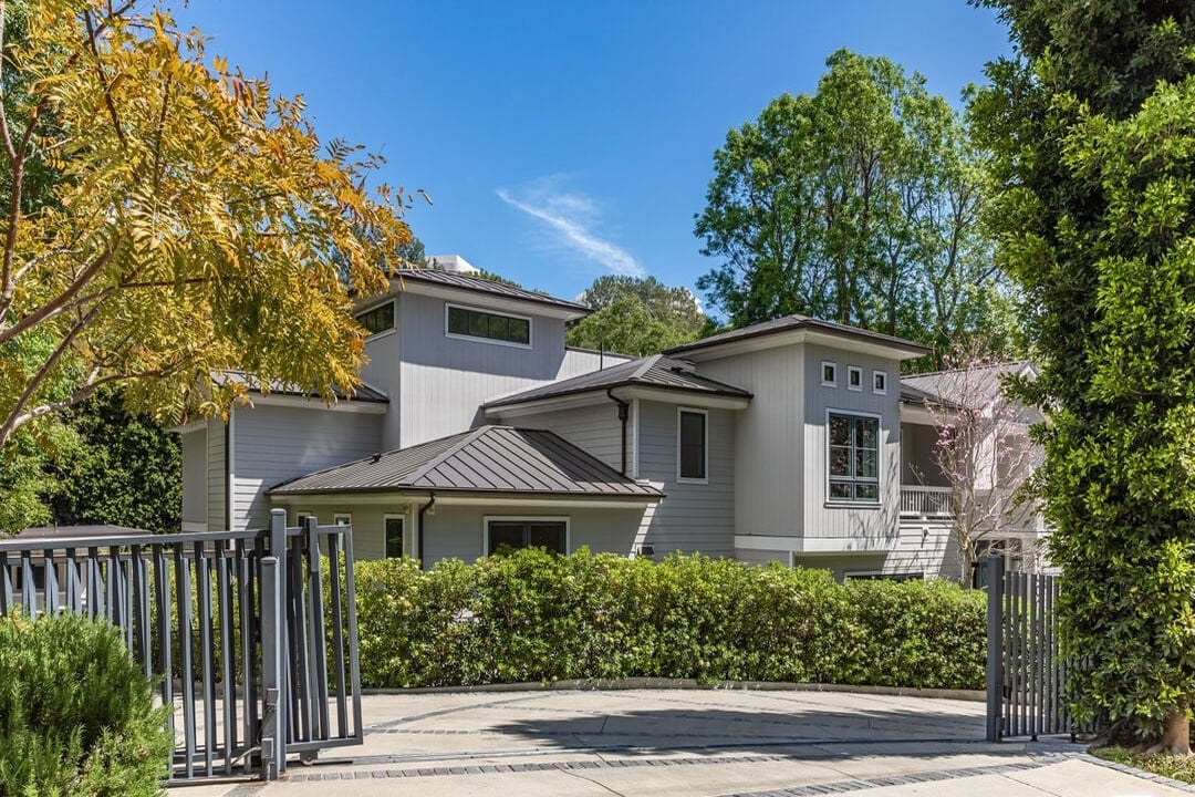 Monarch Reserve, N Norman Pl, 90049