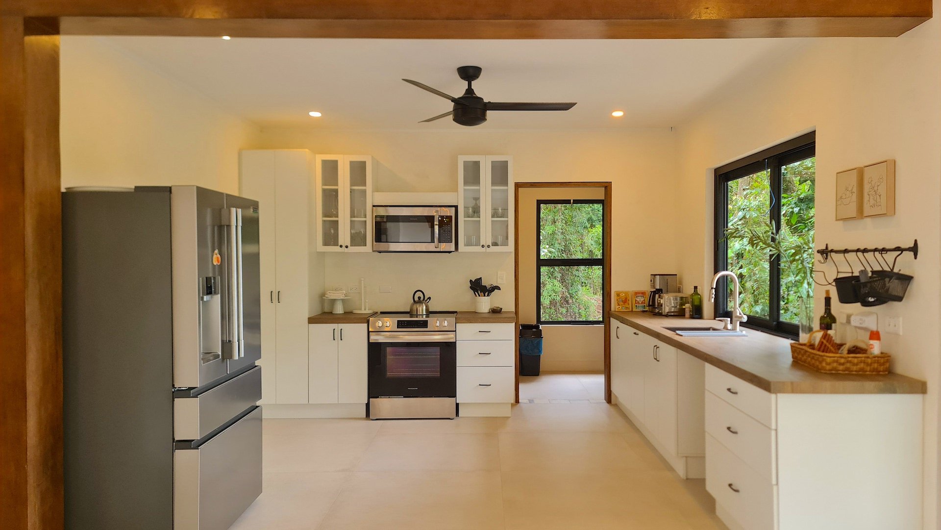 4 Bedroom luxury ocean view home in a Gated Cummunity