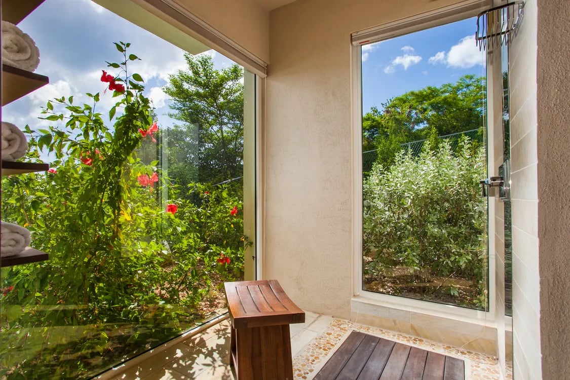 Ce blue Villa
