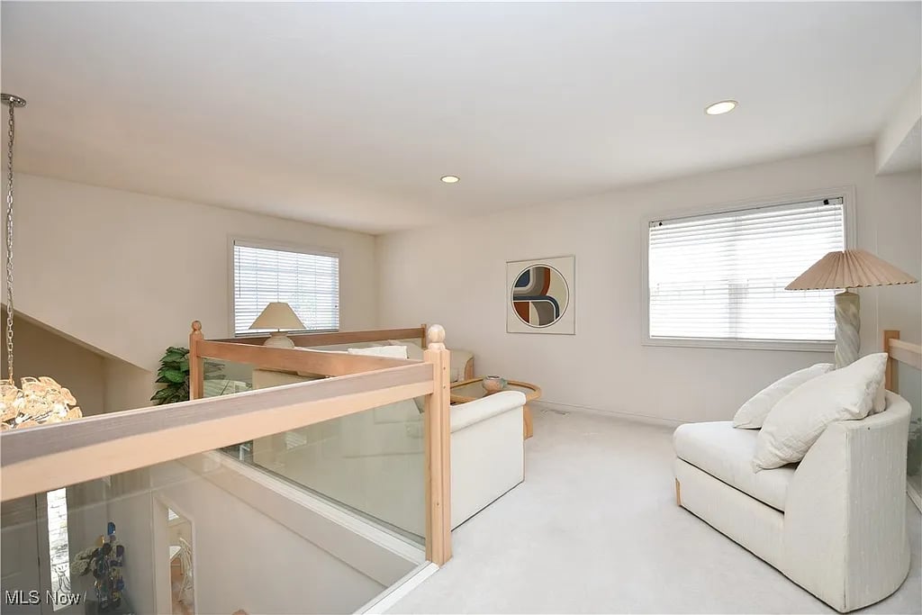 410 W Glengary Cir