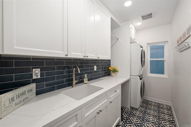 2122 Del Mar Heights Road