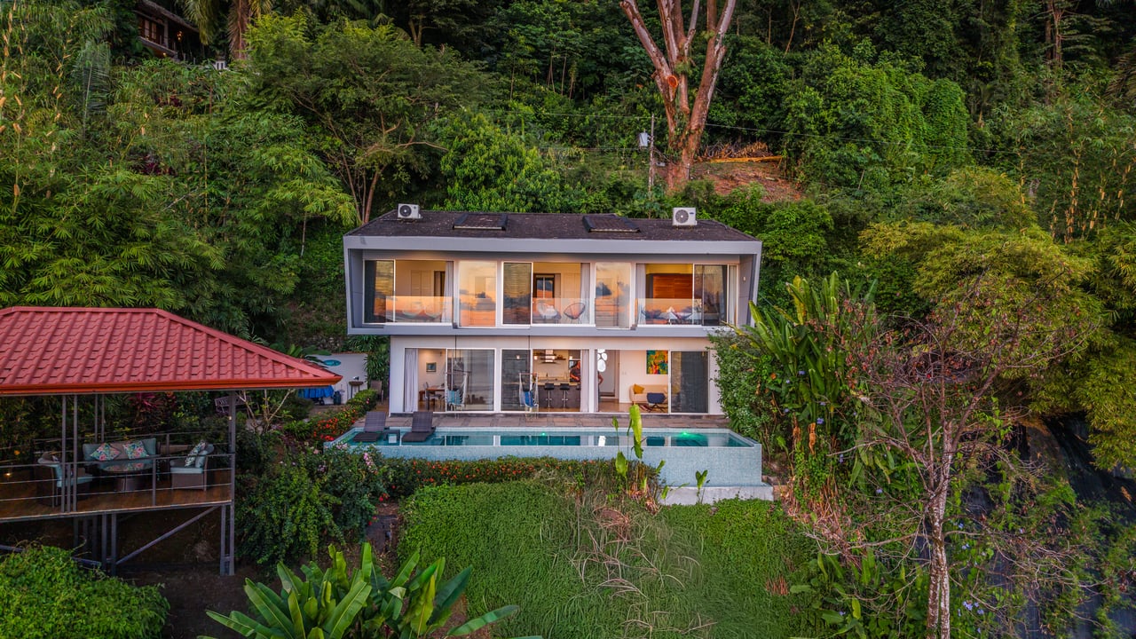 Luxury Whitewater Ocean View Home in Ayacucho Dominical