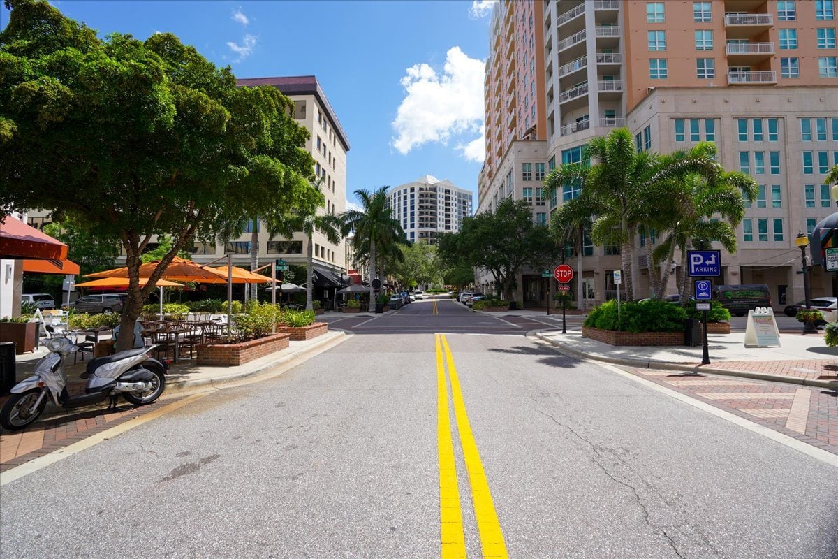 8106 Moonstone Dr #17-204