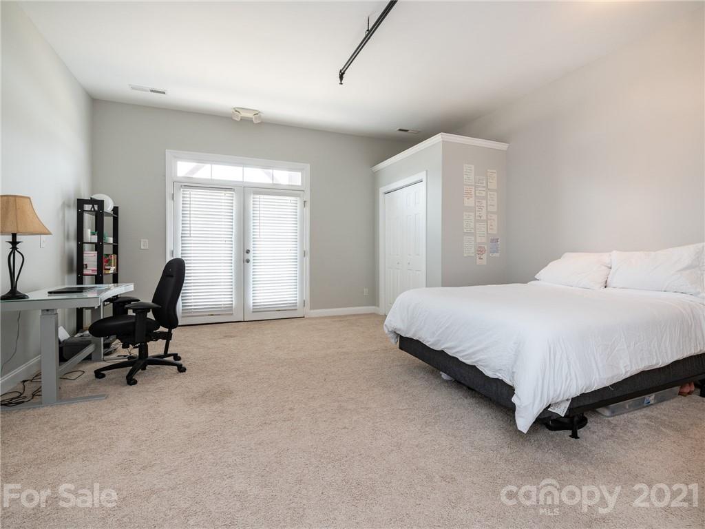 2421 Bonterra Blvd #405