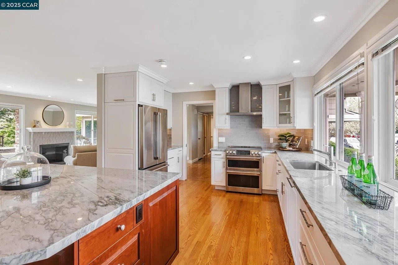 372 Birchwood Dr