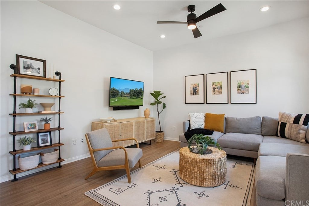 74 Promesa Ave