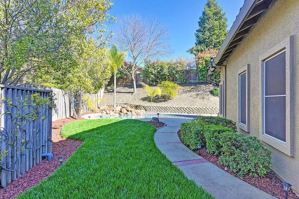 4622 Nassau Ct