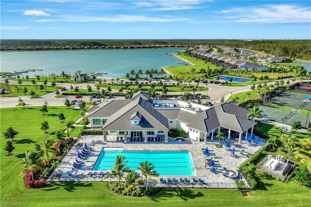14696 Blue Bay Cir