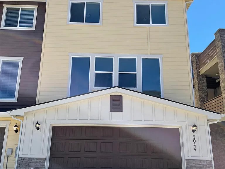 3044 N Network Ln
