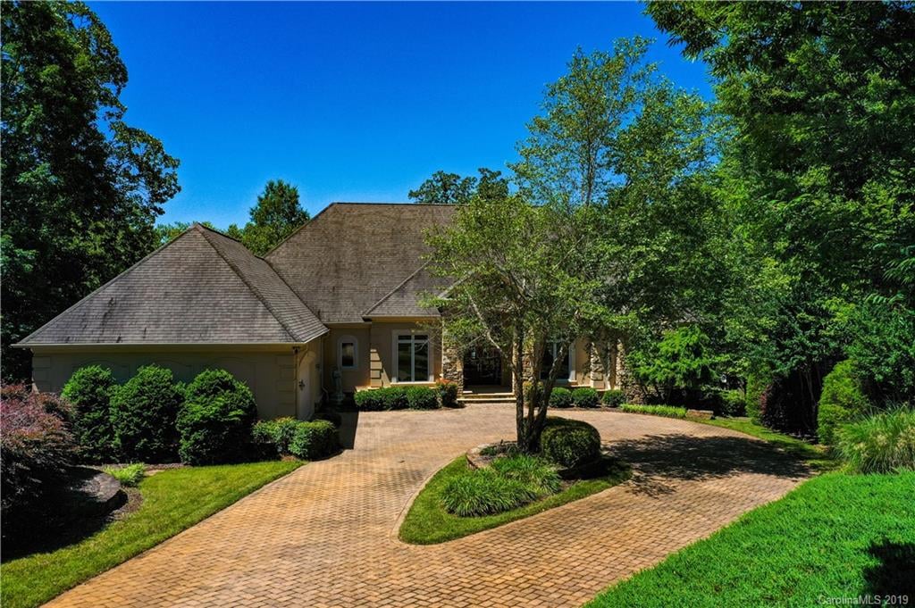 124 Gladstone Springs Rd