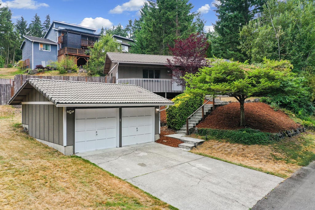 9205 Morning Side Drive NW