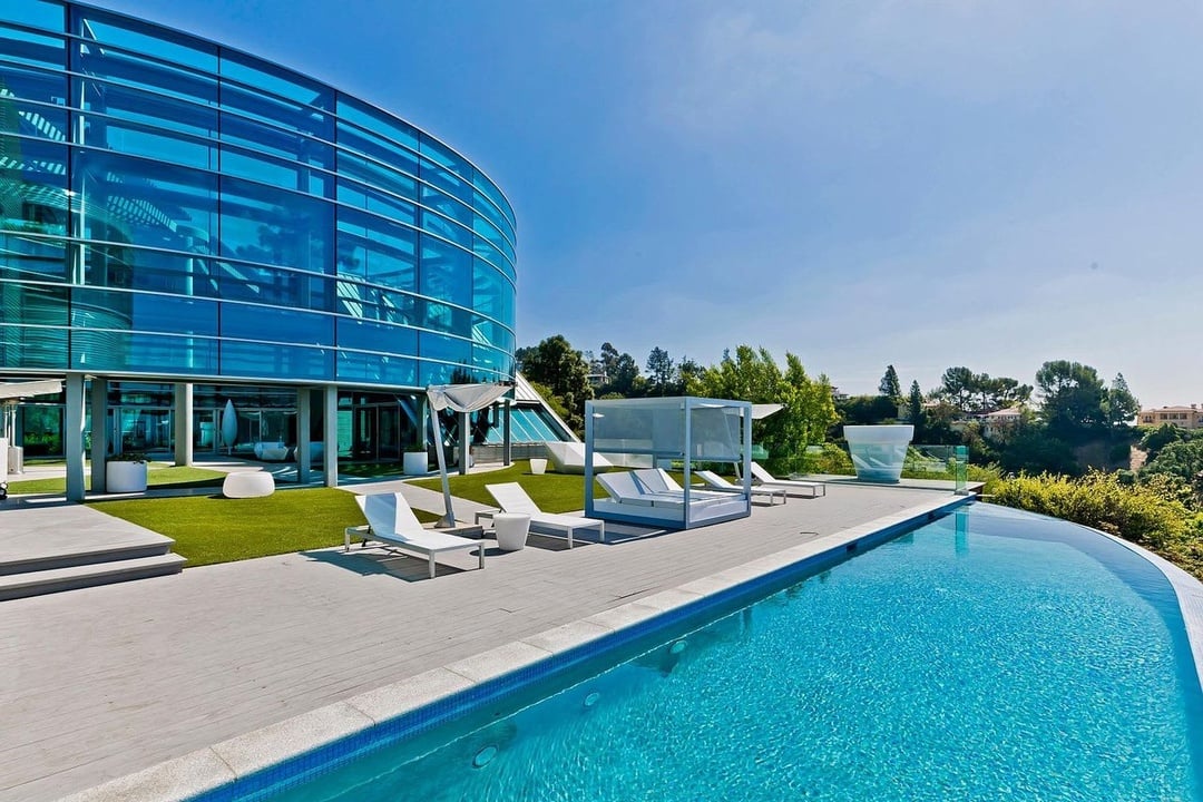 Estate Opulent