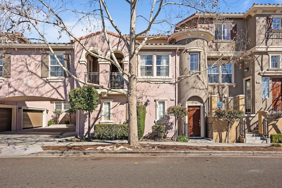 389 Casselino Dr Unit 4