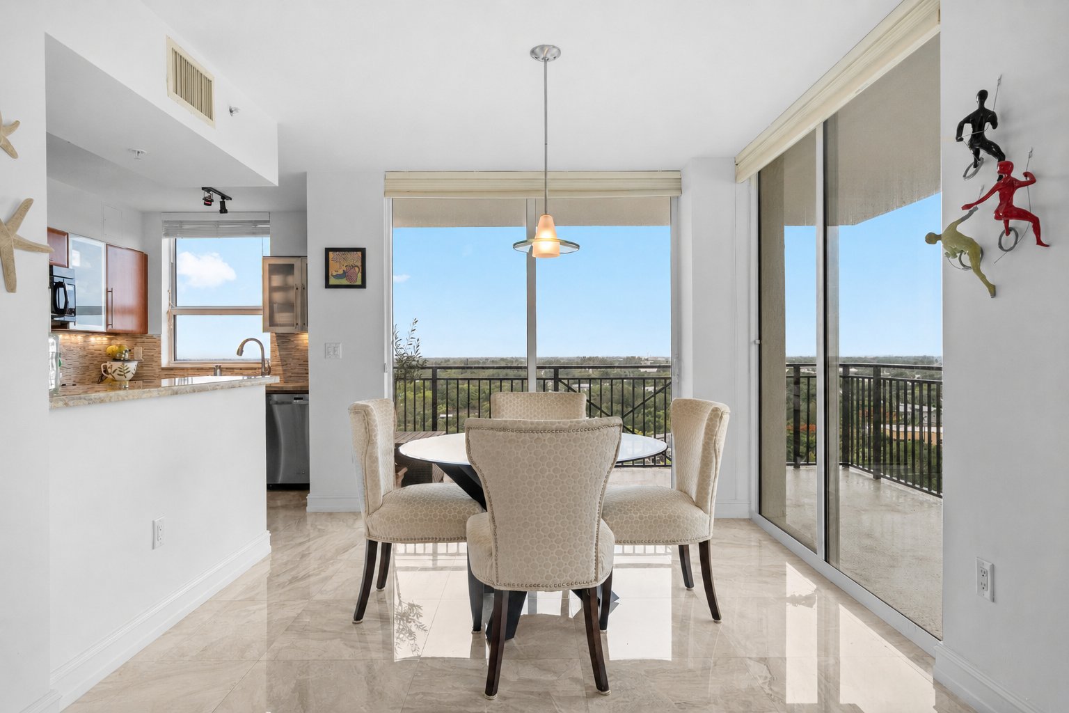 The Symphony Residence 1013N
