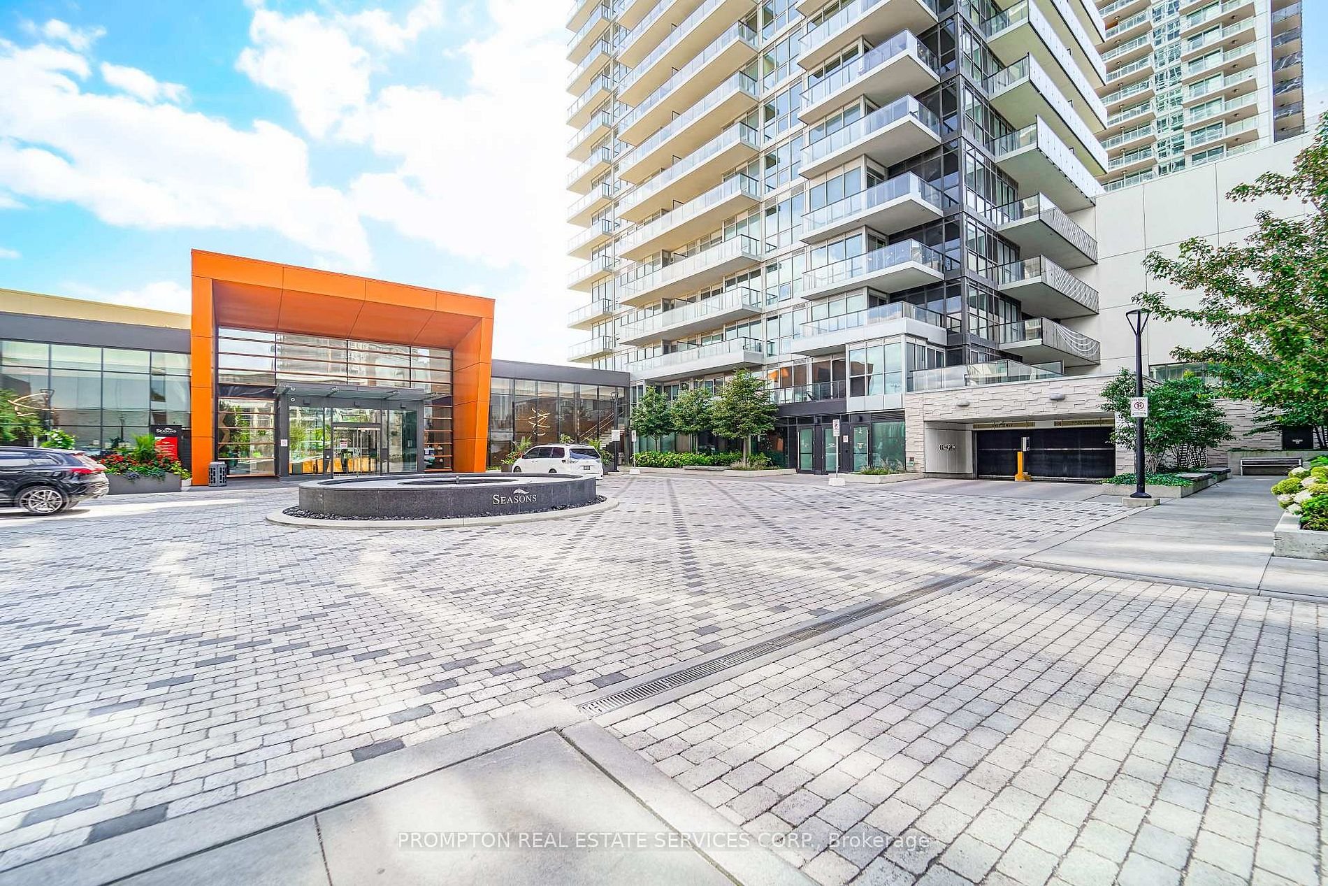 SEASONS CONDOS PENTHOUSE 