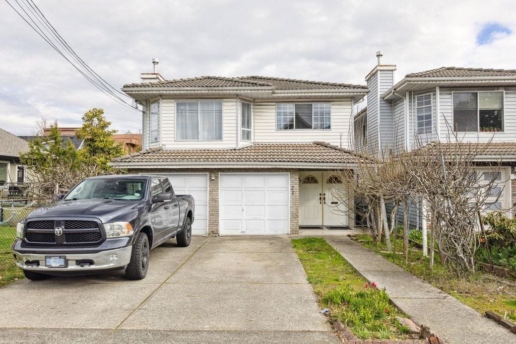 21 E King Edward Ave
