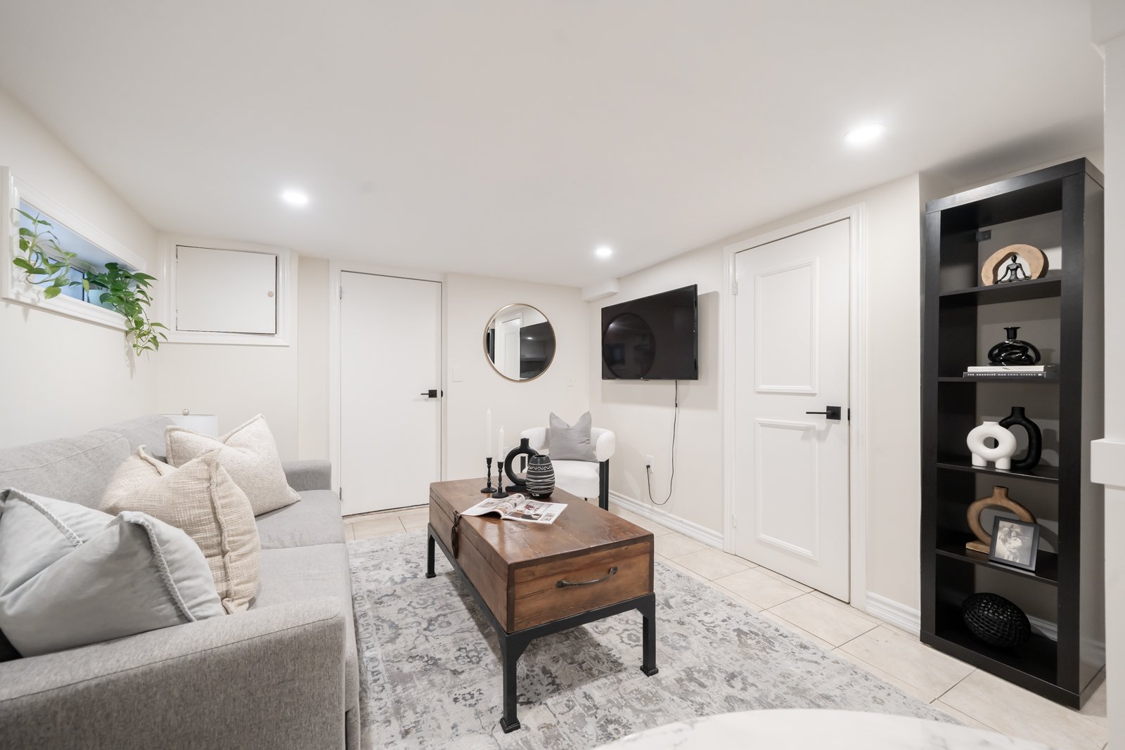135 Sellers Ave 