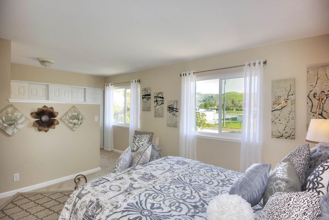 455 S Park Victoria Dr