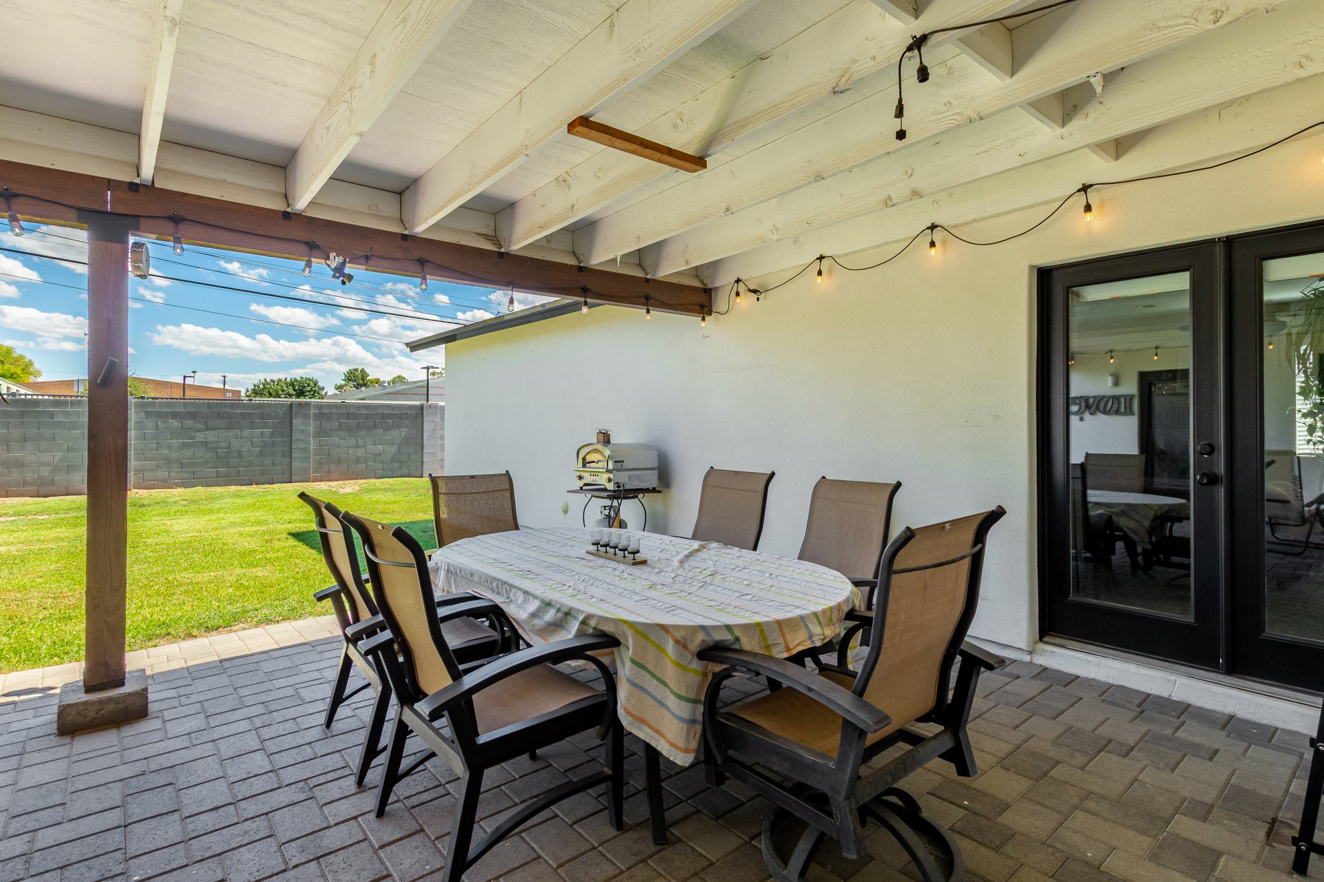 3439 N 45TH Place