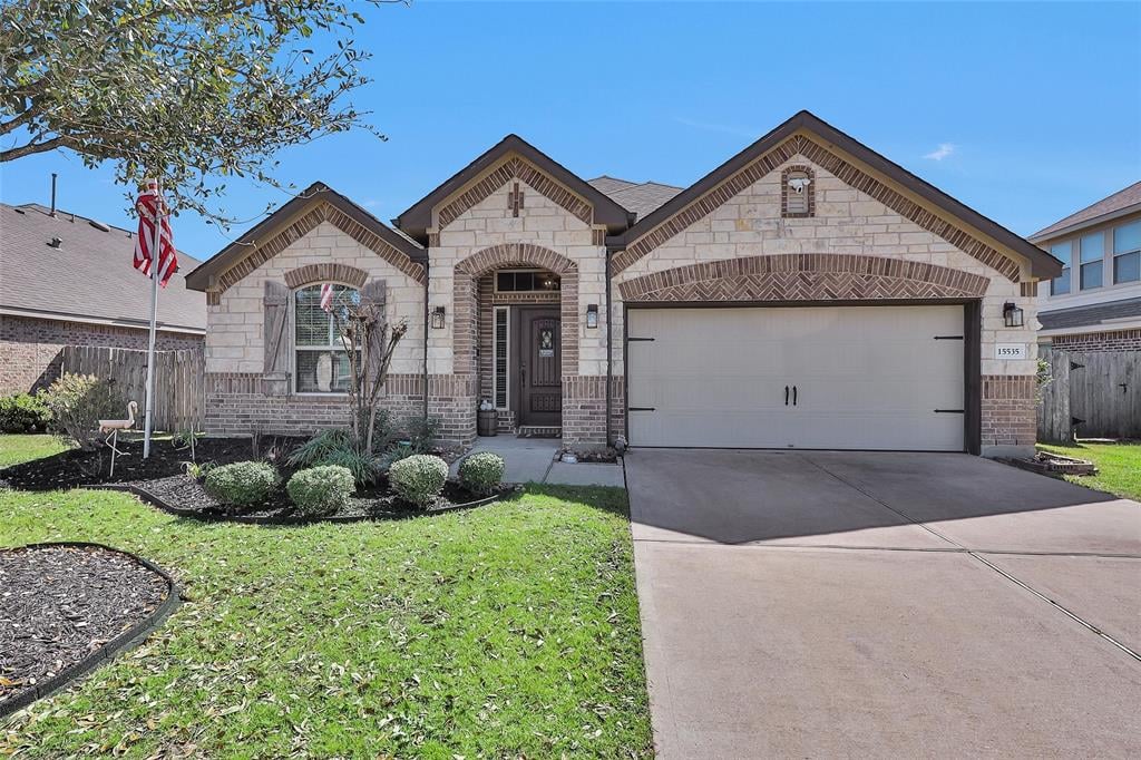 15535 Kensington Bluff Dr