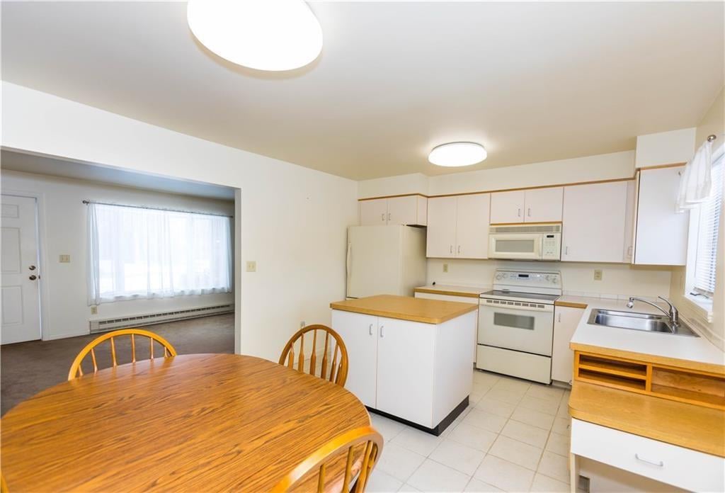 8 Barton Lane, Middletown RI, 02842