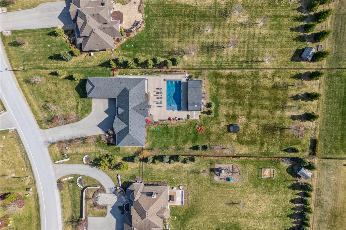 16 Goodwood St, Uxbridge