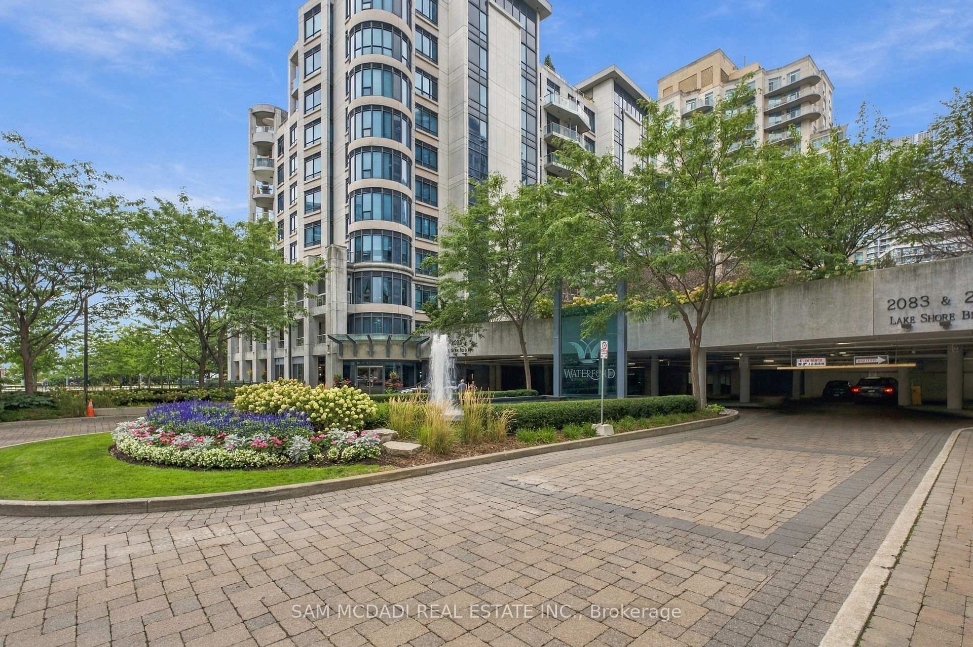 2087 Lake Shore Boulevard W 103, Toronto Unit: 103
