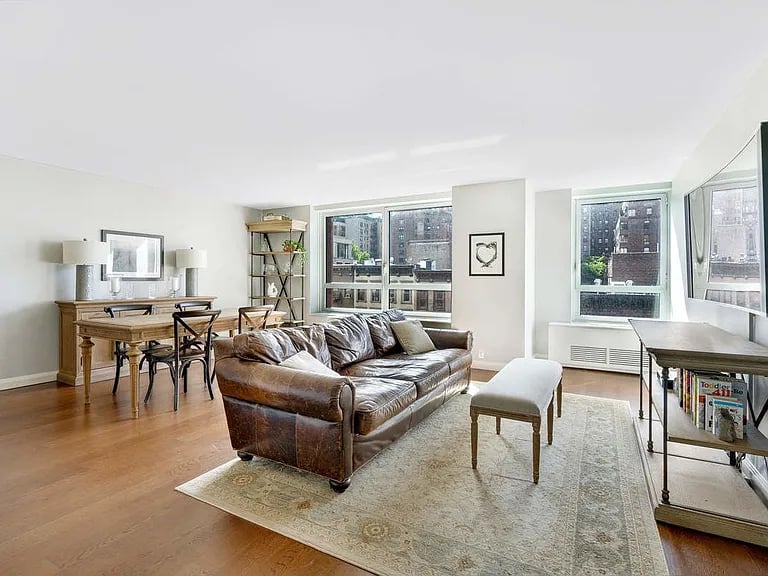 200 E 94th St Apt 608