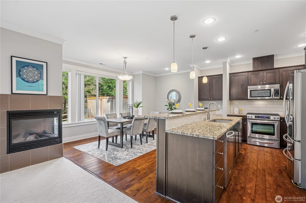 900 228th Avenue NE Unit: 16C