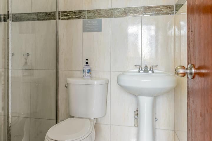 Perfect for Groups! 4BR/3BA • Ocean Park Terrace - Airbnb