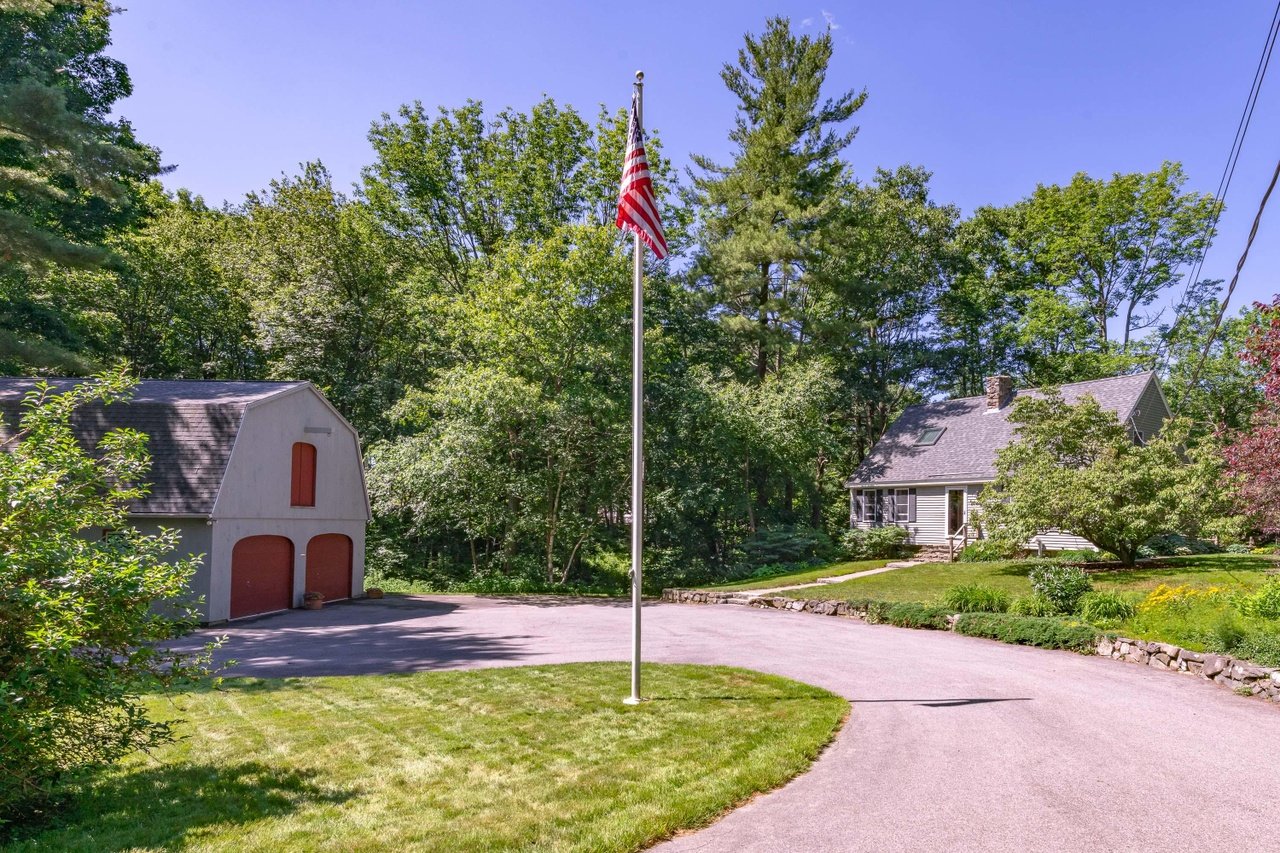 Home For Sale – 9 Emery Lane, Kittery