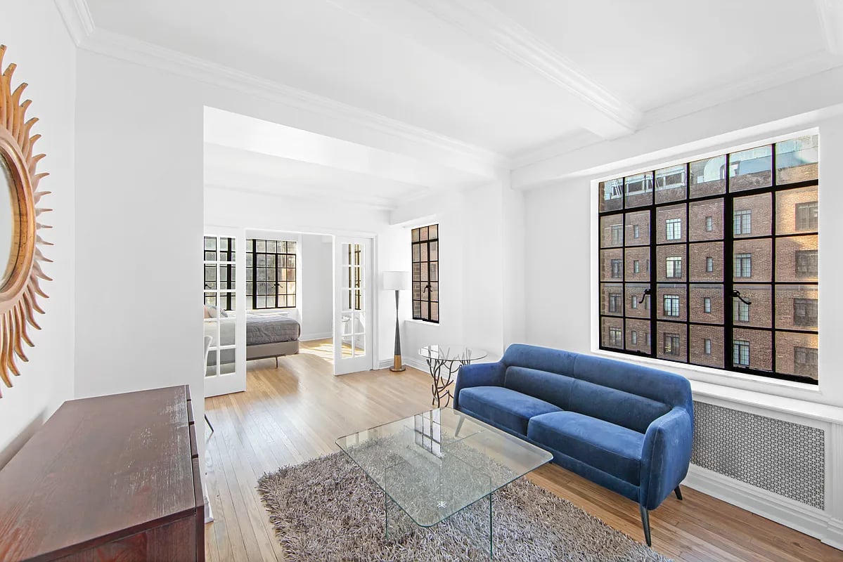 320 E 42nd St, #1510