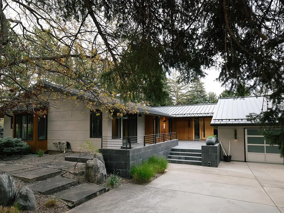 503 Kalmia Ave