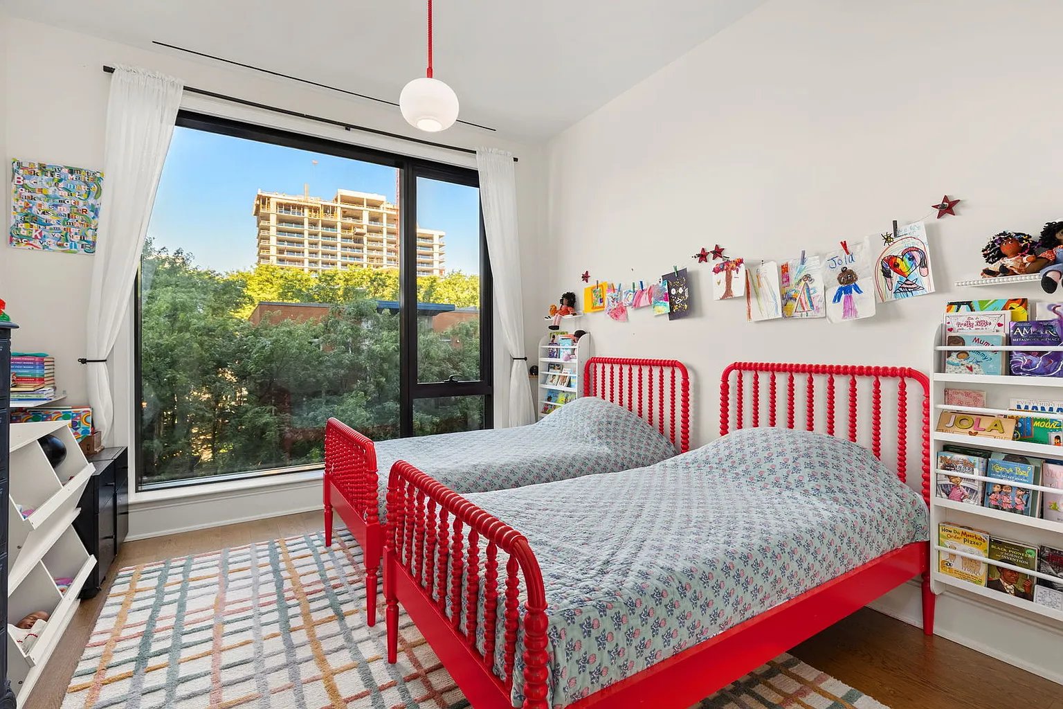 21 N May St, #405