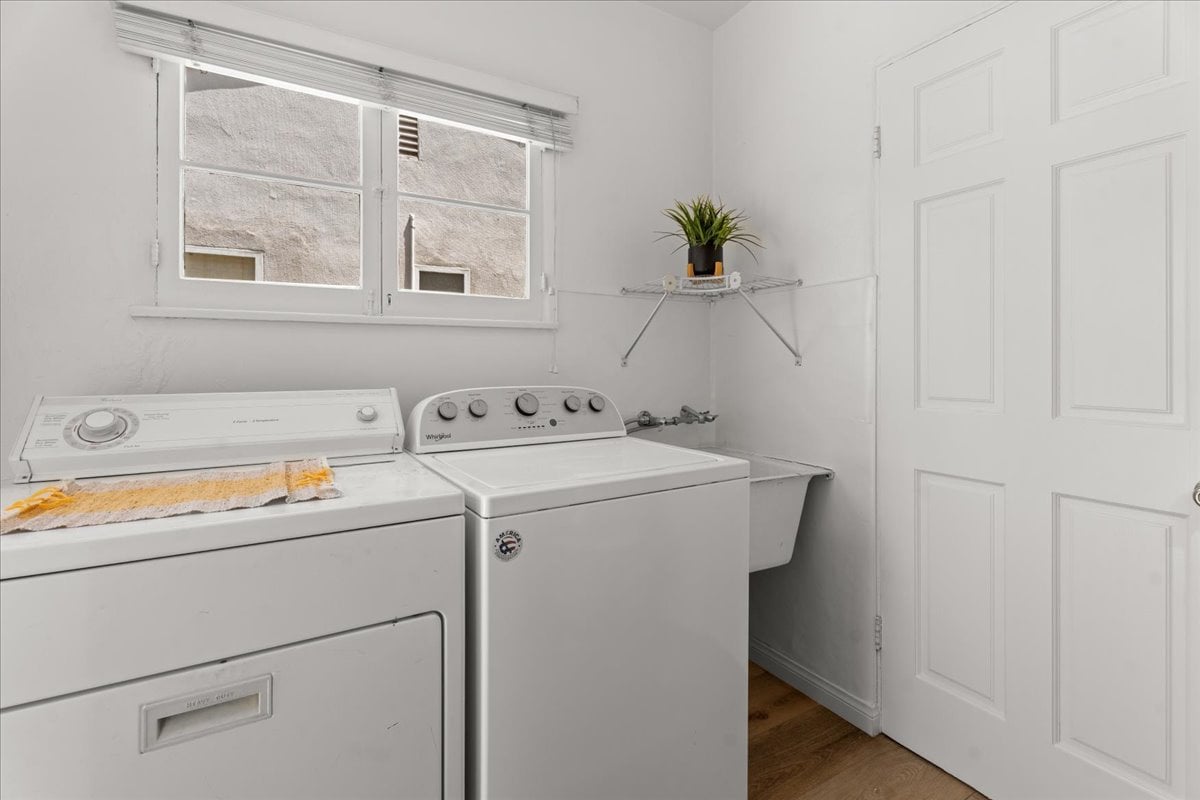 "Island living" in Studio City