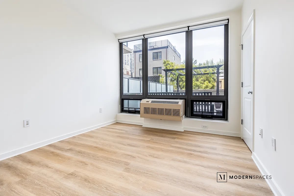 5-49 Borden Ave, #2K