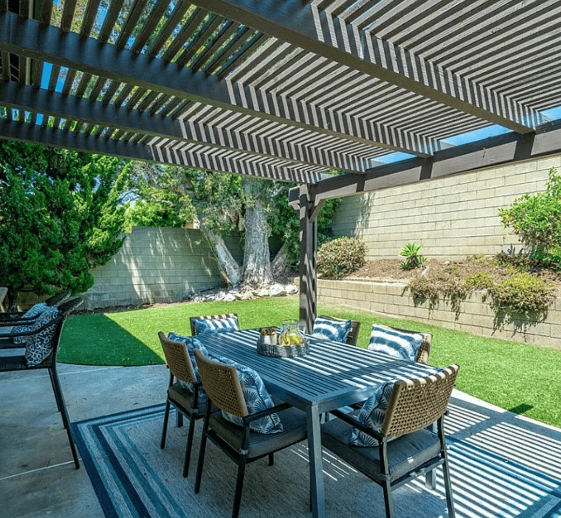 2319 Santa Fe Ave