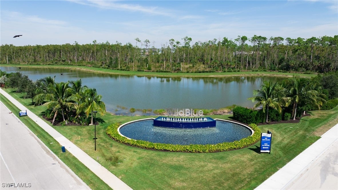 13761 Blue Bay Cir