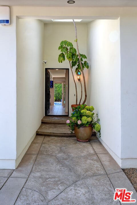 Vireon Crest, Morning View Dr, 90265