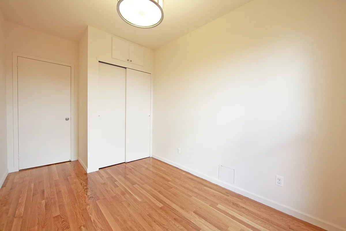 Sterling Place between 5th and 6th Ave