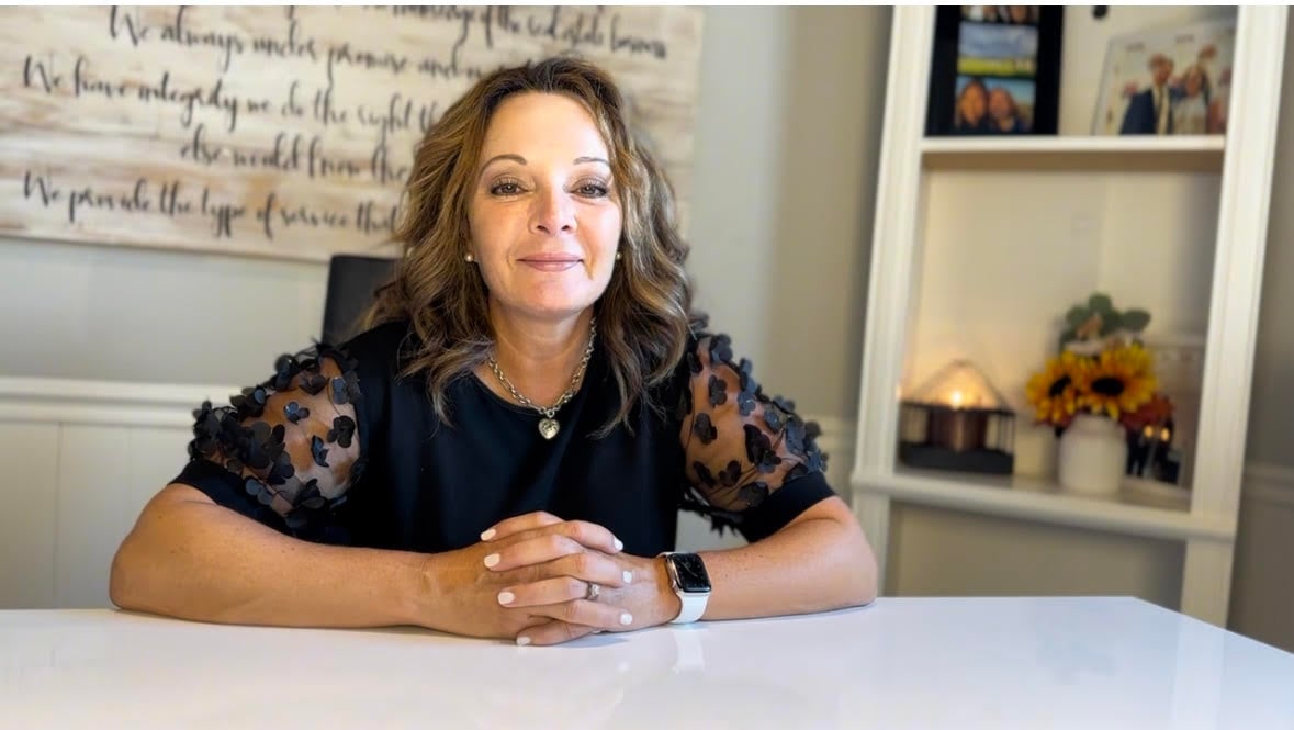 I've Been A Real Estate Agent For 35 Years Here Are My Tips For An Easy Home Sale