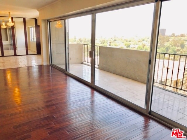 10450 Wilshire #12E